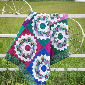 Dresden Blooms Quilt: A Modern Floral Pattern Tutorial 4 Dresden Blooms Quilt, Dresden Plate Pattern, Layer Cake Quilt Patterns, Jenny Doan Quilts, Missouri Star Quilt Co, Floral Quilt Patterns, Dresden Wedge Ruler, Free Quilt Patterns